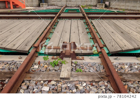 武豊町　旧国鉄武豊港駅の直角二線式転車台跡 78104242