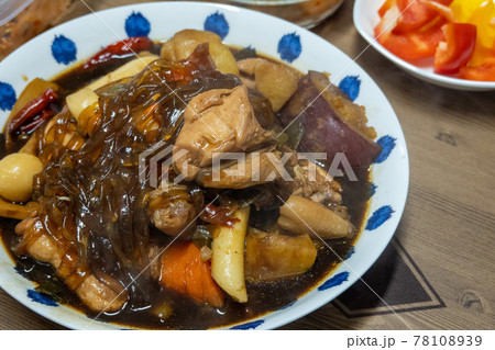 鶏肉 食べ物 フード 78108939