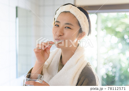 女性ライフスタイル 78112571