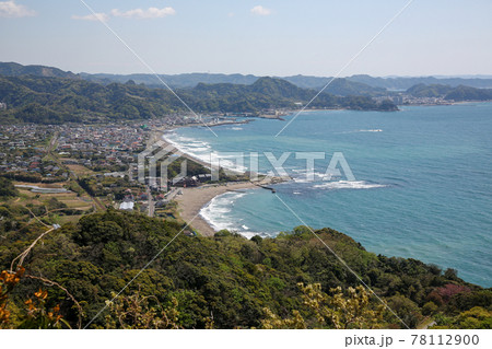 千葉県安房郡鋸南町　4月　鋸山　日本寺　山頂駅展望台から館山方面 78112900