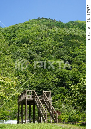 山梨県南アルプス市の金山沢温泉周辺の風景 山梨県南アルプス市の金山沢温泉周辺の風景 78117979