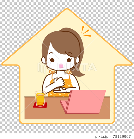 在家坐在電腦前的女孩 在家坐在電腦前的女孩 78119967