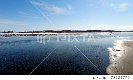 網走の冬の濤沸湖 78121779