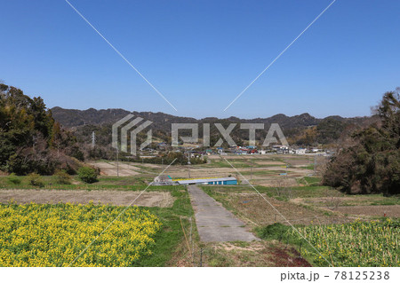 上佐久間の田園風景（千葉県鋸南町） 78125238