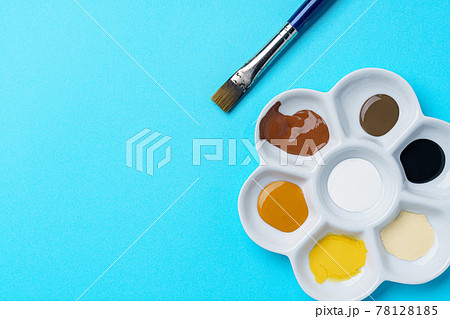 梅皿の絵の具と筆 梅皿の絵の具と筆 78128185