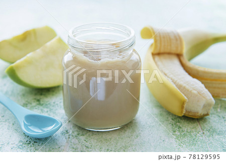Jar of banana puree, apples and banana Jar of banana puree, apples and banana 78129595