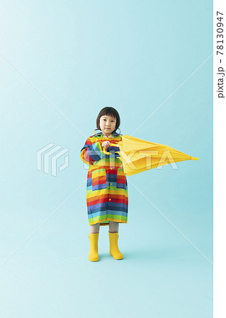 傘をさす女の子のポートレート 傘をさす女の子のポートレート 78130947
