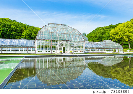 東山植物園にある日本最古の公共温室、温室前館〈愛知県名古屋市〉 東山植物園にある日本最古の公共温室、温室前館〈愛知県名古屋市〉 78133892