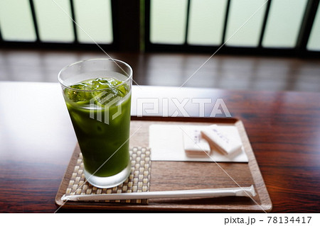 肥後細川庭園の茶屋・松聲閣で喉が潤う冷抹茶と和菓子 肥後細川庭園の茶屋・松聲閣で喉が潤う冷抹茶と和菓子 78134417