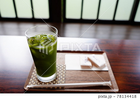 肥後細川庭園の茶屋・松聲閣で喉が潤う冷抹茶と和菓子 肥後細川庭園の茶屋・松聲閣で喉が潤う冷抹茶と和菓子 78134418