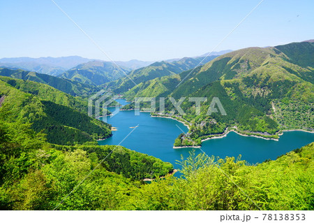 奥多摩　サス沢山からみる奥多摩湖 78138353