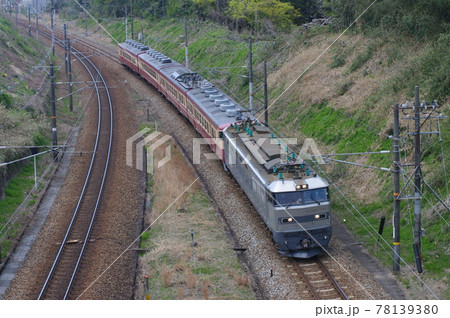 えちごトキめき鉄道413系・455系甲種 呉羽トンネル えちごトキめき鉄道413系・455系甲種 呉羽トンネル 78139380