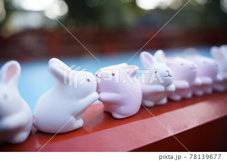 兎の置物 78139677