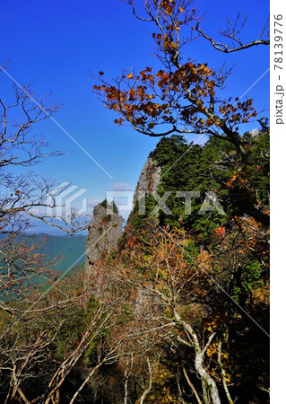 山上ヶ岳の鷲ノ巣岩 78139776