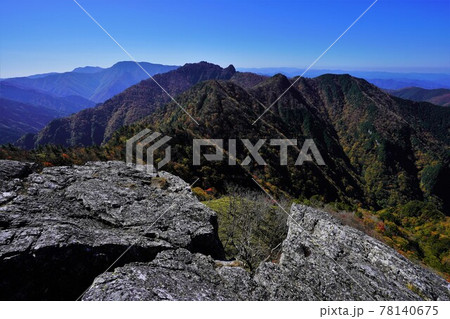 山上ヶ岳山頂からの大日岳と稲村ヶ岳 78140675