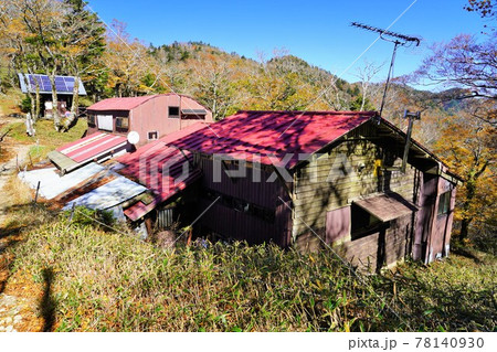 山上ヶ岳の稲村ヶ岳山荘 78140930