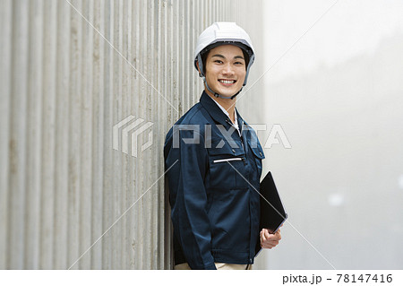 施工管理の男性のポートレート 施工管理の男性のポートレート 78147416