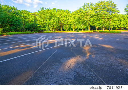 春の風景　那須野が原公園　駐車場付近　　 78149284