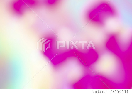 バラの花びらを水に浮かべたイメージ (背景素材) バラの花びらを水に浮かべたイメージ (背景素材) 78150111