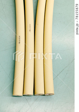 エアコン冷媒配管用保温材 エンボス付 エアコン冷媒配管用保温材 エンボス付 78155879