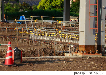 工事現場の鉄筋 78156555