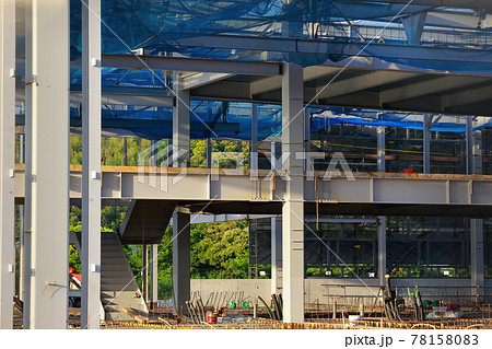 大型商業施設の建設 78158083