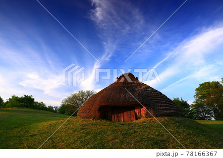 夕焼けの樺山遺跡 78166367