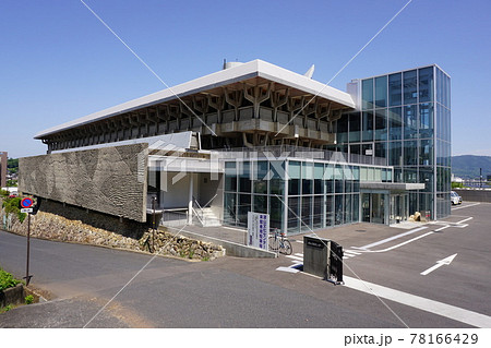 岡山県津山市のランドマーク「津山文化センター」 78166429