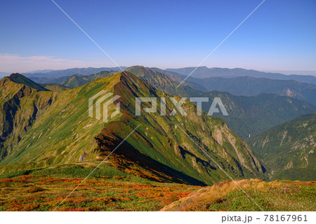 紅葉シーズンの谷川連峰 紅葉シーズンの谷川連峰 78167961