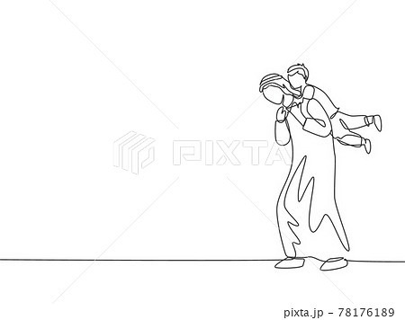 One continuous line drawing of young Arabian father playing with son and holding him on the back. Happy Islamic muslim parenting family concept. Dynamic single line draw design vector illustration 78176189