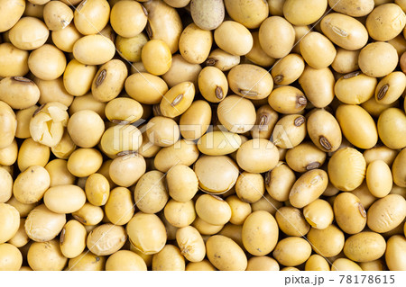 background - many raw dried soybeans 78178615
