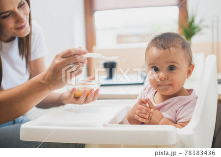 Baby with allergy refuse to eat. Baby with allergy refuse to eat. 78183436
