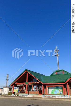 北海道_日高本線鵡川駅の風景 78188937