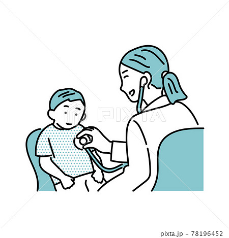 診察をする女性医師　診察を受ける男の子 78196452