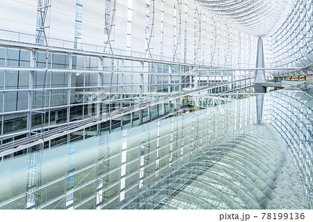 【東京都】美しい建築で知られる東京国際フォーラムの内観 78199136