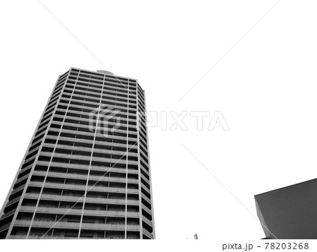 モノクロのビル（西大井）白バック 01 78203268