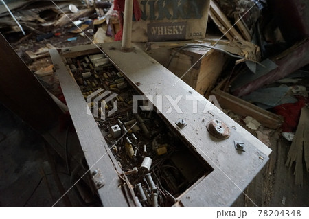 廃墟 モテル北陸 石川県 加賀市 廃モーテル 廃ラブホテル 廃墟 モテル北陸 石川県 加賀市 廃モーテル 廃ラブホテル 78204348