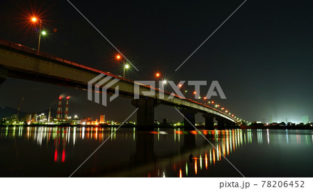 岡南大橋と工場の夜景 岡南大橋と工場の夜景 78206452