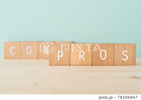 長所、良い点、メリット｜「PROS」と書かれた積み木 78206847