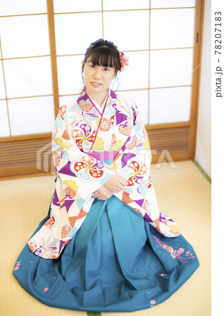卒業袴・女子学生 78207183