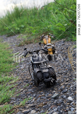 Vintage steel motorcycle toy collectible ,Motorcycle models made of steel 78207266