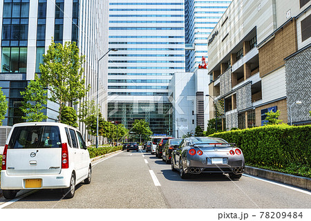 横浜みなとみらいの都市風景　クイーンズスクエア前 78209484