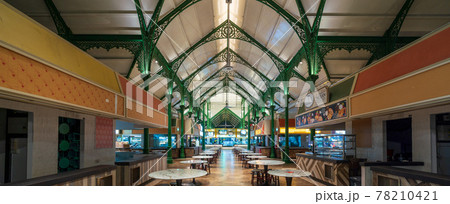 【シンガポール】新型コロナウイルスの流行により人通りの少なくなったラオパサ フェスティバルマーケット 78210421