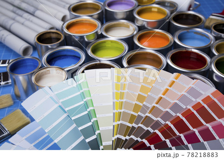 Open paint cans with a brush, Rainbow colors 78218883