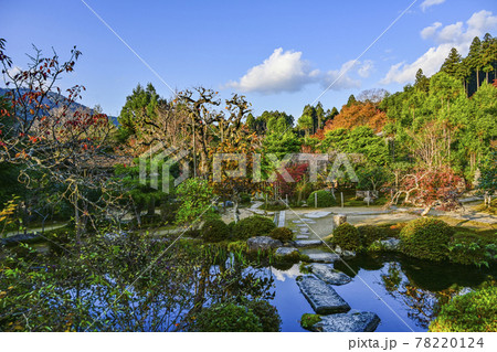 紅葉の魚山大原寺、実光院 旧理覚院(りかくいん)庭園 紅葉の魚山大原寺、実光院 旧理覚院(りかくいん)庭園 78220124