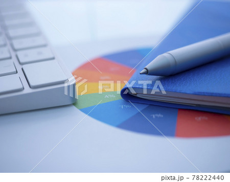 ビジネスイメージ・グラフ・キーボード・手帳 ビジネスイメージ・グラフ・キーボード・手帳 78222440