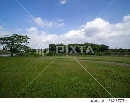石川の河川敷の風景 石川の河川敷の風景 78227734