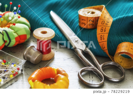 Retro sewing items. 78229219