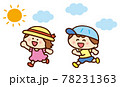 楽しそうに走る子どもたち 78231363