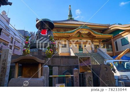 東京都 巣鴨の真性寺の本堂と地蔵菩薩坐像 78233044